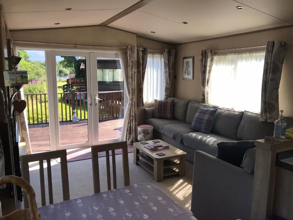 אבימור Riverbank Lodge מראה חיצוני תמונה